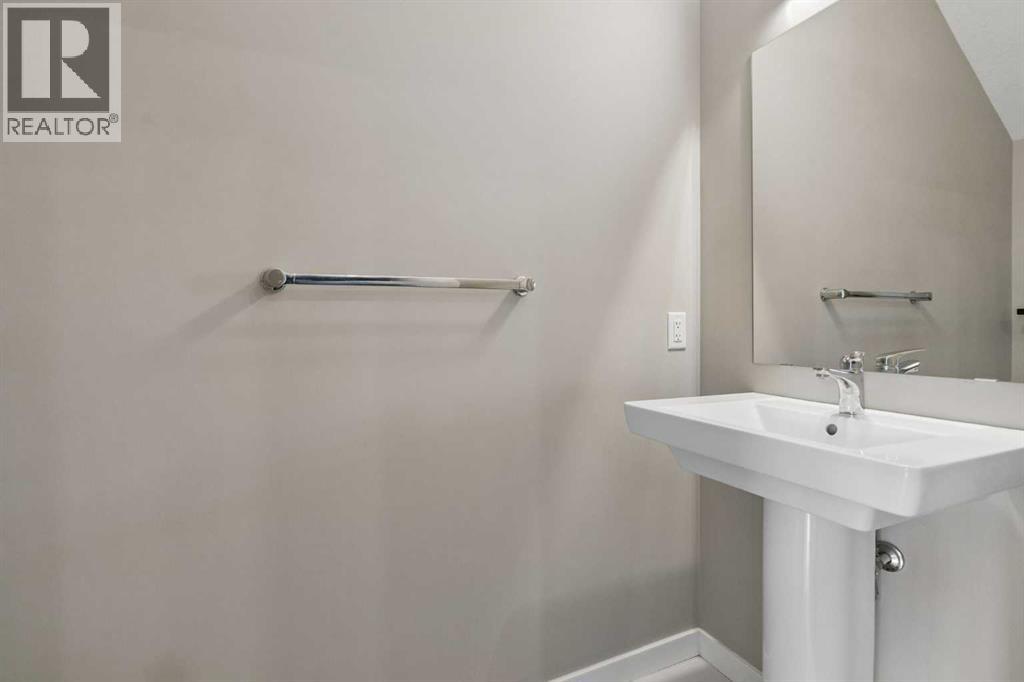 120 Copperstone Villas SE, Calgary, Alberta  T2X 5A8 - Photo 12 - A2315068