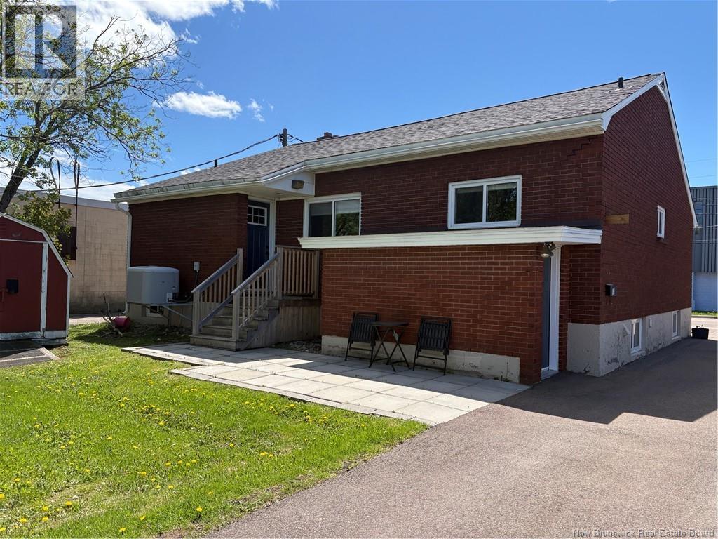 11-13 Leslie Street, Moncton, New Brunswick  E1A 7B9 - Photo 5 - NB140658