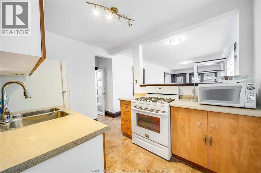 1153 Gladstone Avenue, Windsor, Ontario  N9A 2R9 - Photo 18 - 26012223