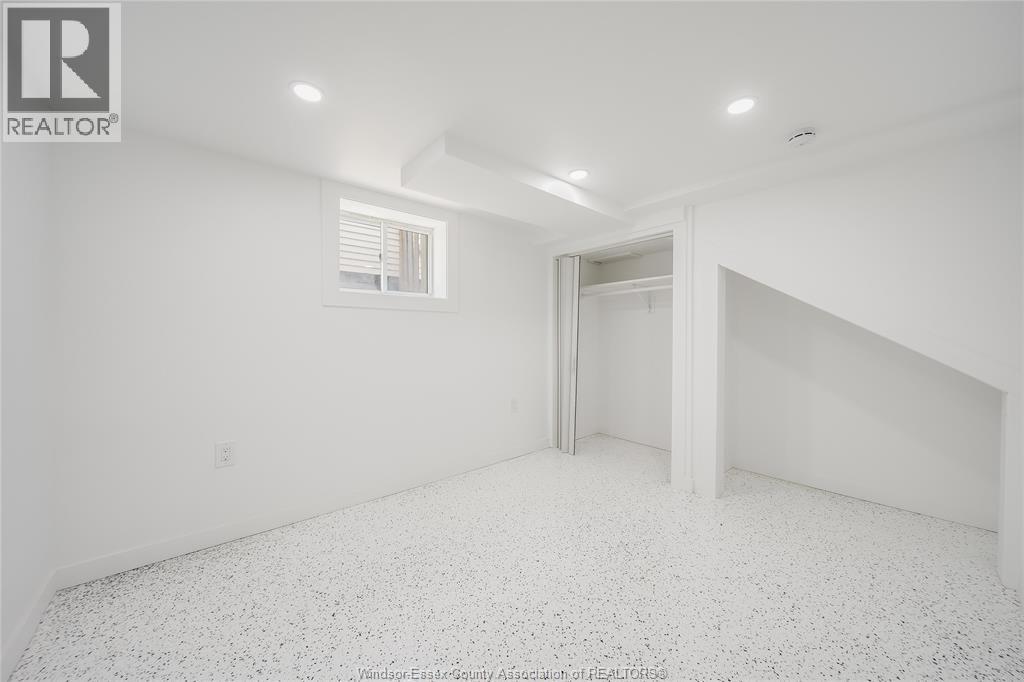 1153 Gladstone Avenue, Windsor, Ontario  N9A 2R9 - Photo 41 - 26012223