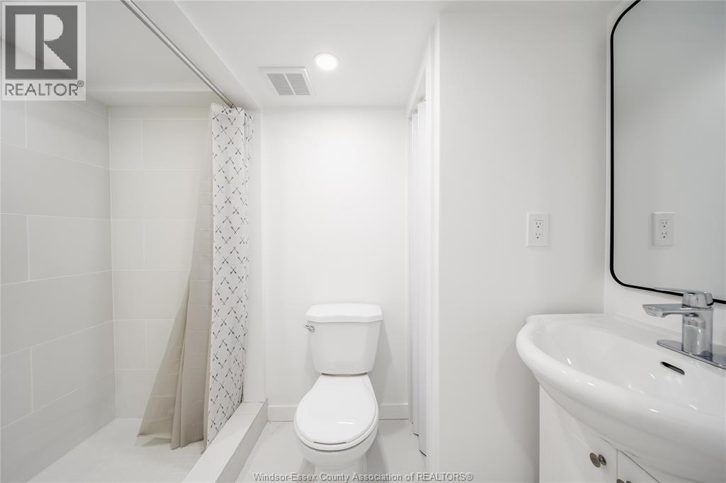 1153 Gladstone Avenue, Windsor, Ontario  N9A 2R9 - Photo 45 - 26012223