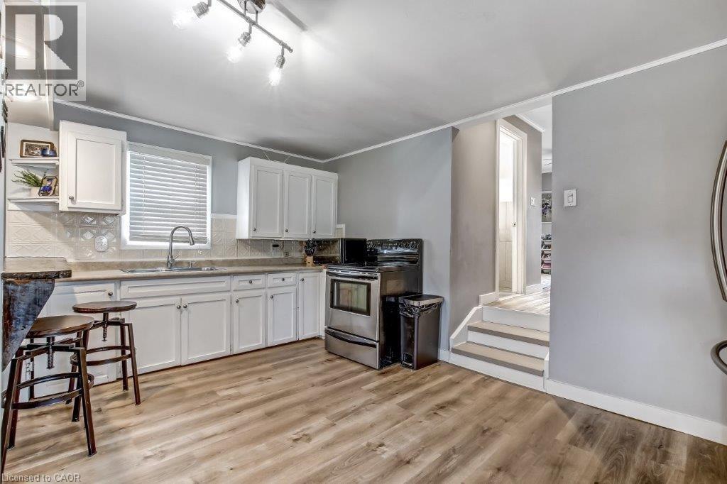 12 Pansy Avenue, Port Dover, Ontario N0A 1N7 - Photo 3 - 40834321