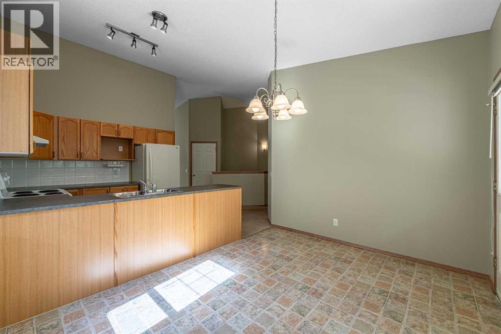 44 Prestwick Pond Terrace Se, Calgary, Alberta  T2Z 3Z8 - Photo 10 - A2312751