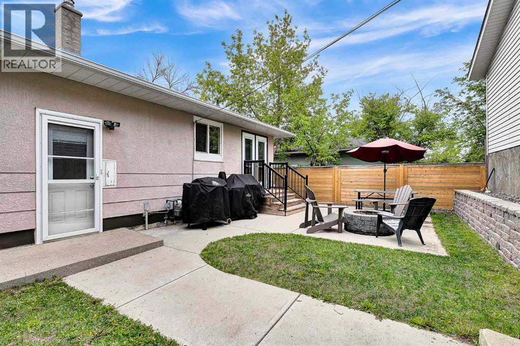 5935 Thornton Road NW, Calgary, Alberta  T2K 3C3 - Photo 33 - A2314397