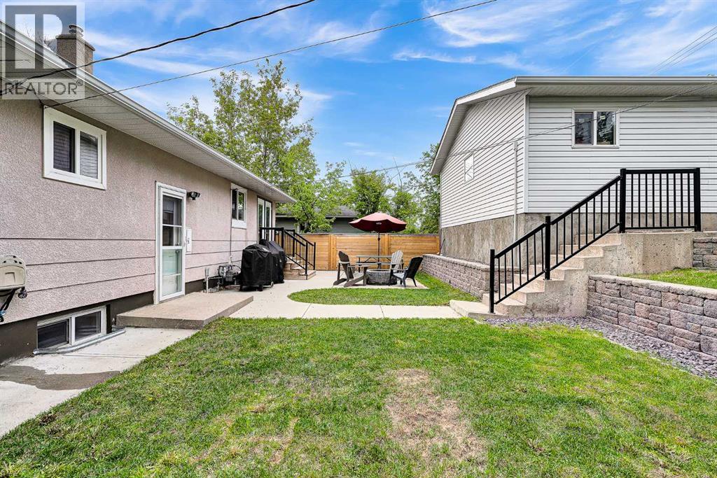 5935 Thornton Road NW, Calgary, Alberta  T2K 3C3 - Photo 32 - A2314397