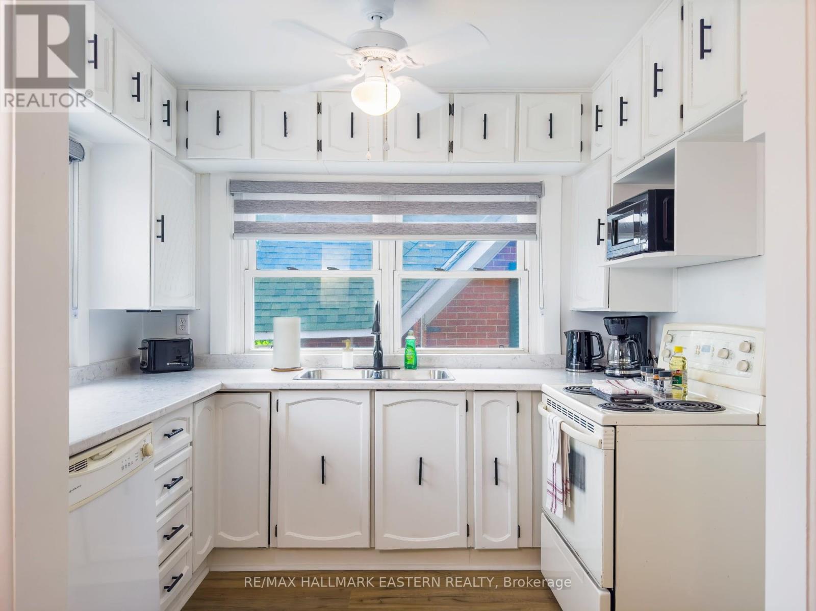 8 - 36 Main Street, Kawartha Lakes, Ontario K0M 1A0 - Photo 4 - X13213142