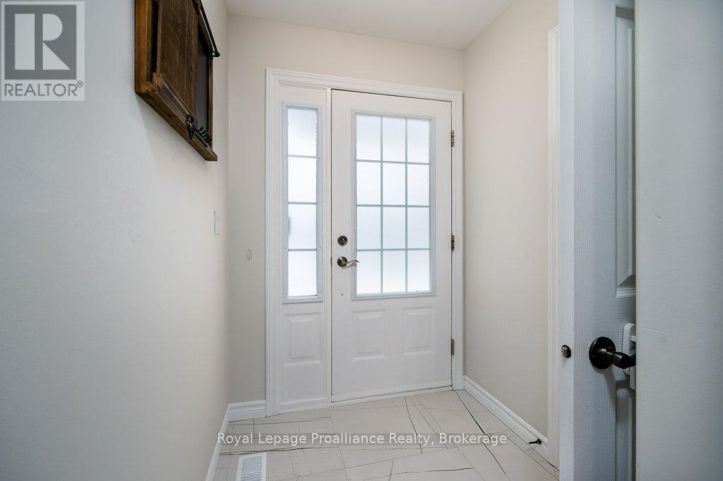 4 Ava Court, Belleville, Ontario  K8P 0B2 - Photo 6 - X13213222
