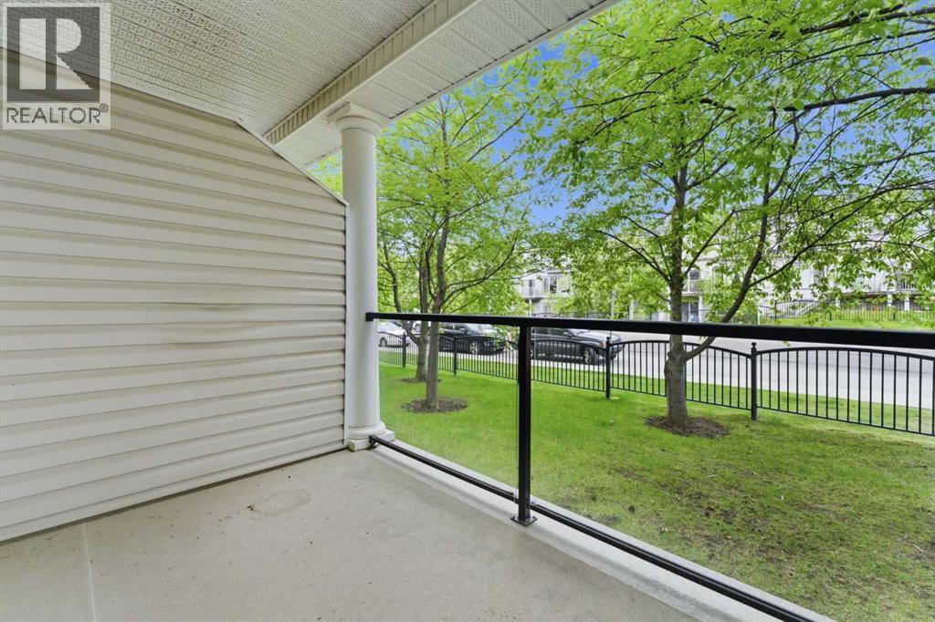 12 Rocky Vista Terrace NW, Calgary, Alberta  T3G 5G5 - Photo 5 - A2315187