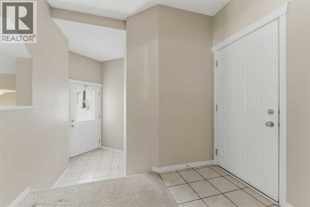 12 Rocky Vista Terrace NW, Calgary, Alberta  T3G 5G5 - Photo 8 - A2315187