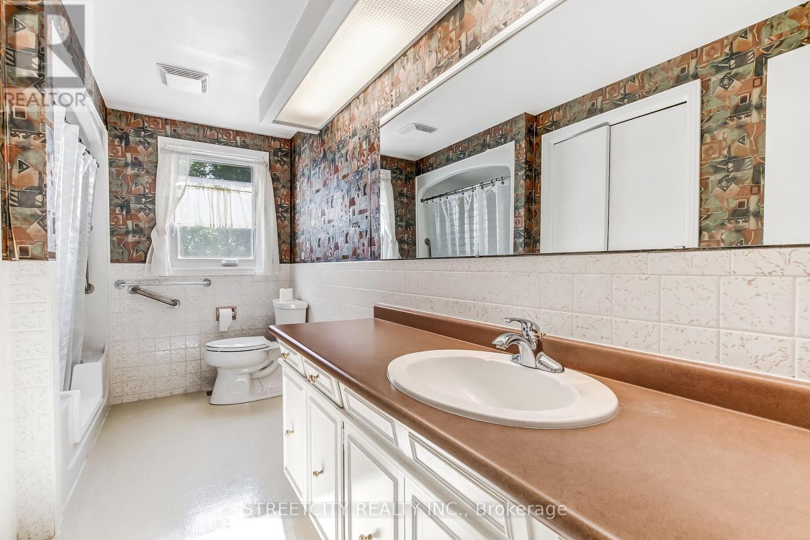 648 Cranbrook Road, London South, Ontario  N6K 1W6 - Photo 20 - X13213056