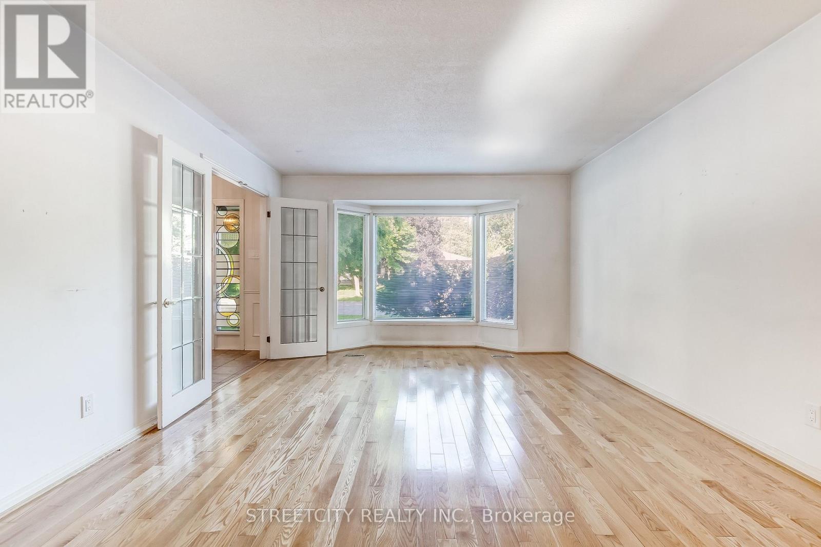 648 Cranbrook Road, London South, Ontario  N6K 1W6 - Photo 5 - X13213056