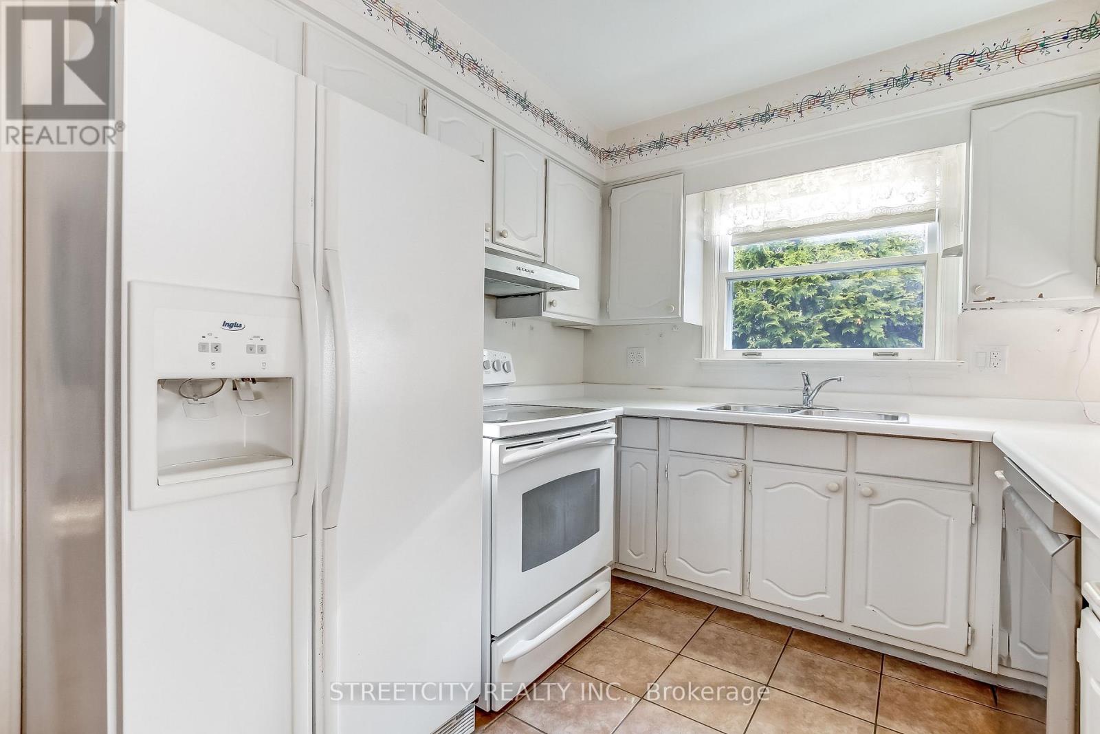 648 Cranbrook Road, London South, Ontario  N6K 1W6 - Photo 8 - X13213056