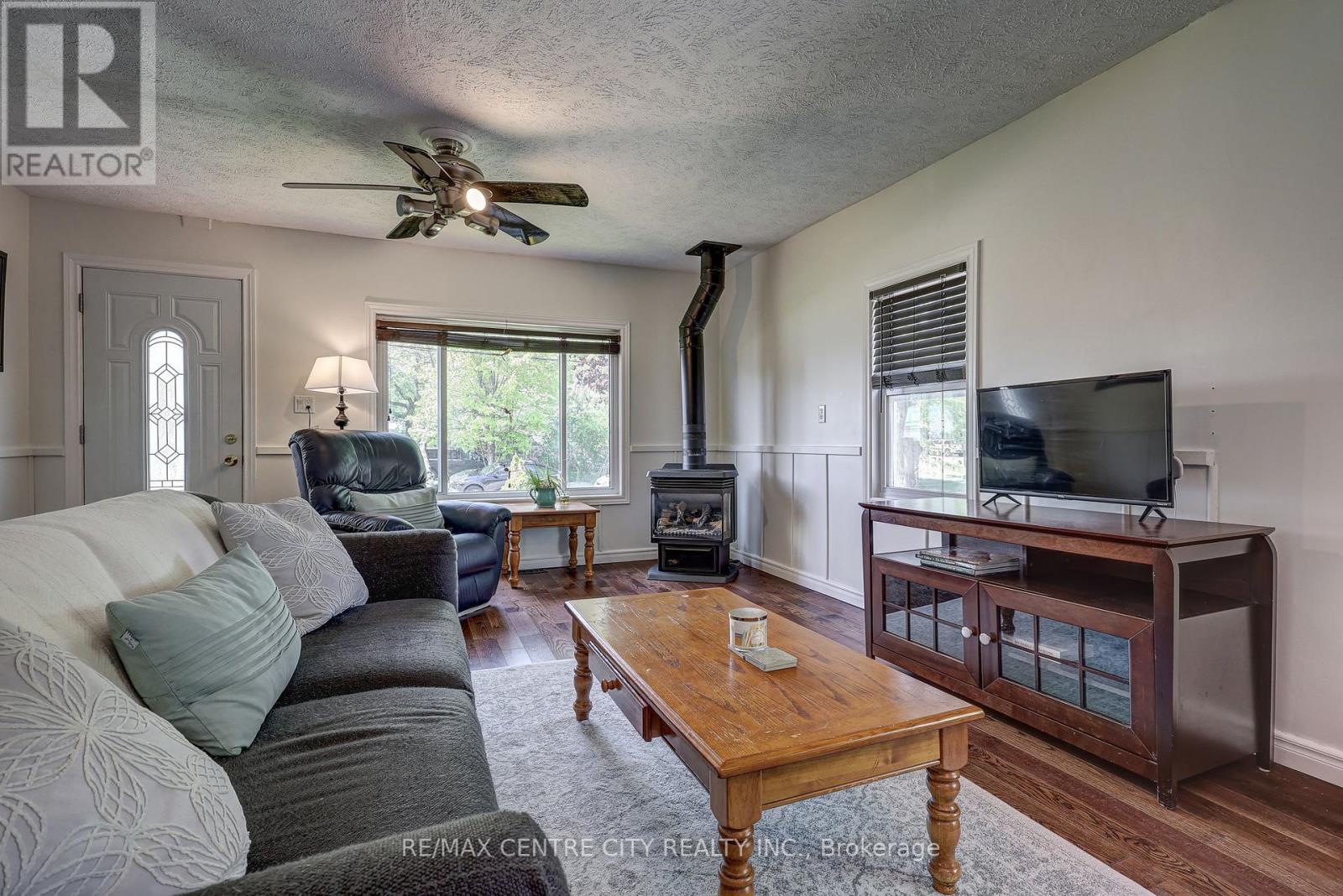 28 Centre Street, Bayham, Ontario  N0J 1Z0 - Photo 7 - X13213328