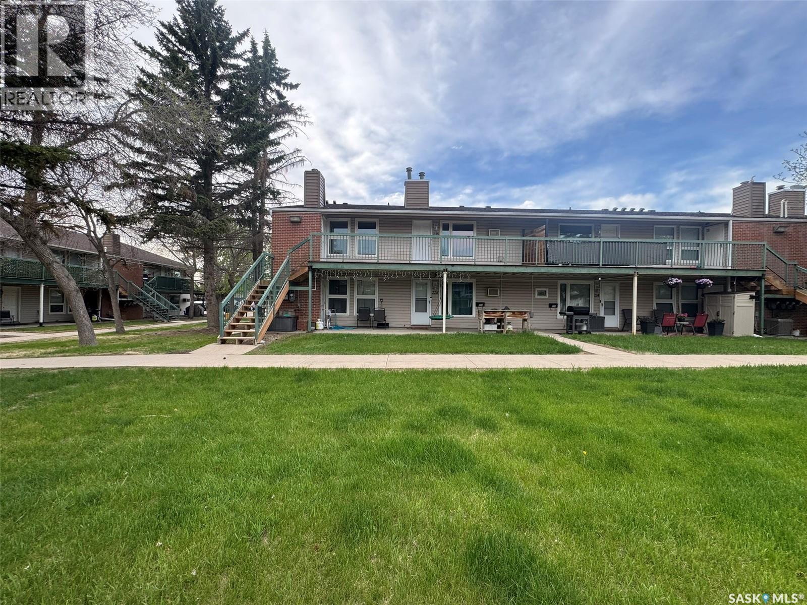 230 Gore Place, Regina, Saskatchewan  S4T 7S4 - Photo 1 - SK037549