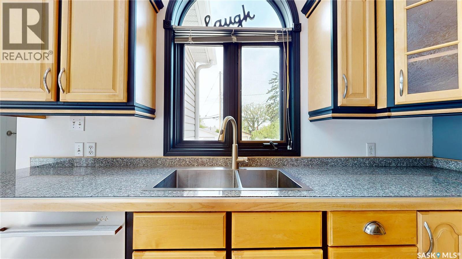 1358 Forget Street, Regina, Saskatchewan  S4T 4Y1 - Photo 13 - SK037437