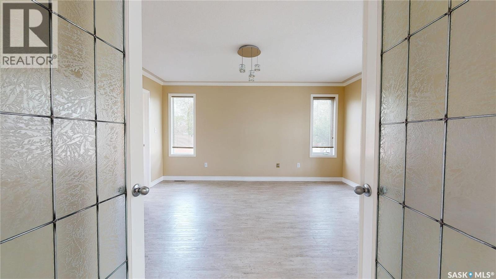 1358 Forget Street, Regina, Saskatchewan  S4T 4Y1 - Photo 23 - SK037437