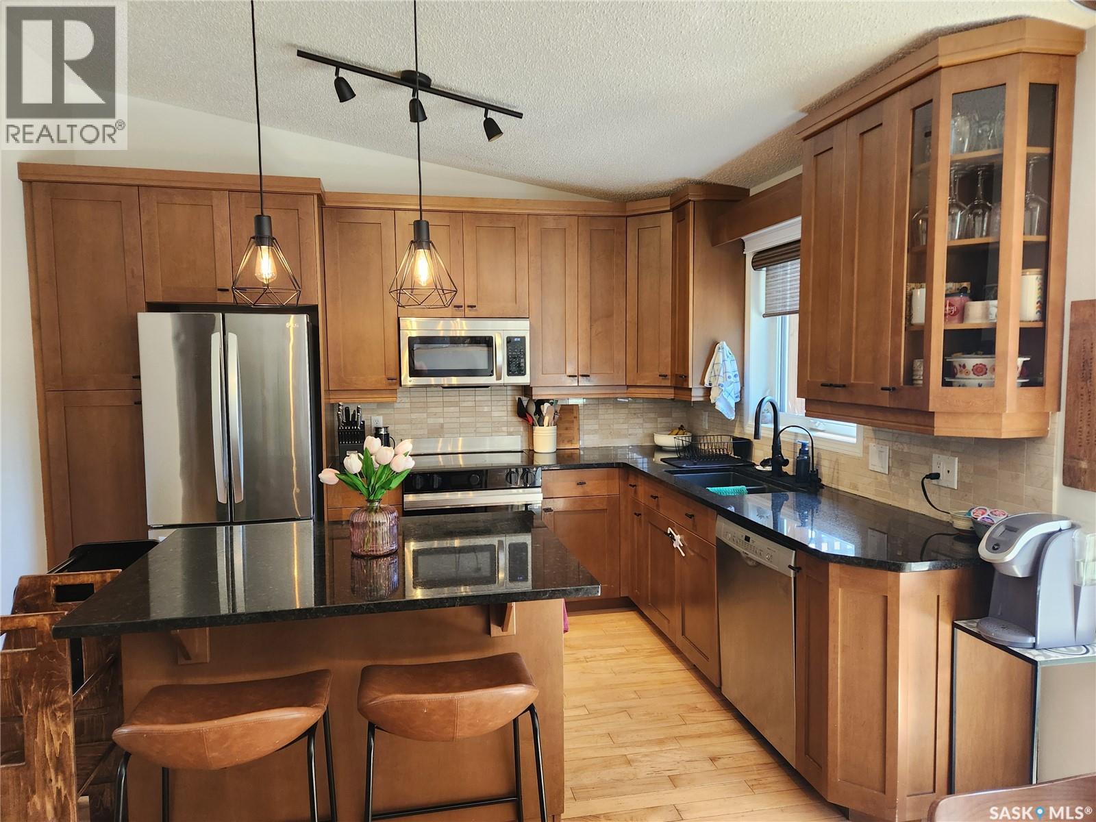 223 Adilman Drive, Saskatoon, Saskatchewan  S7K 7S1 - Photo 8 - SK037215