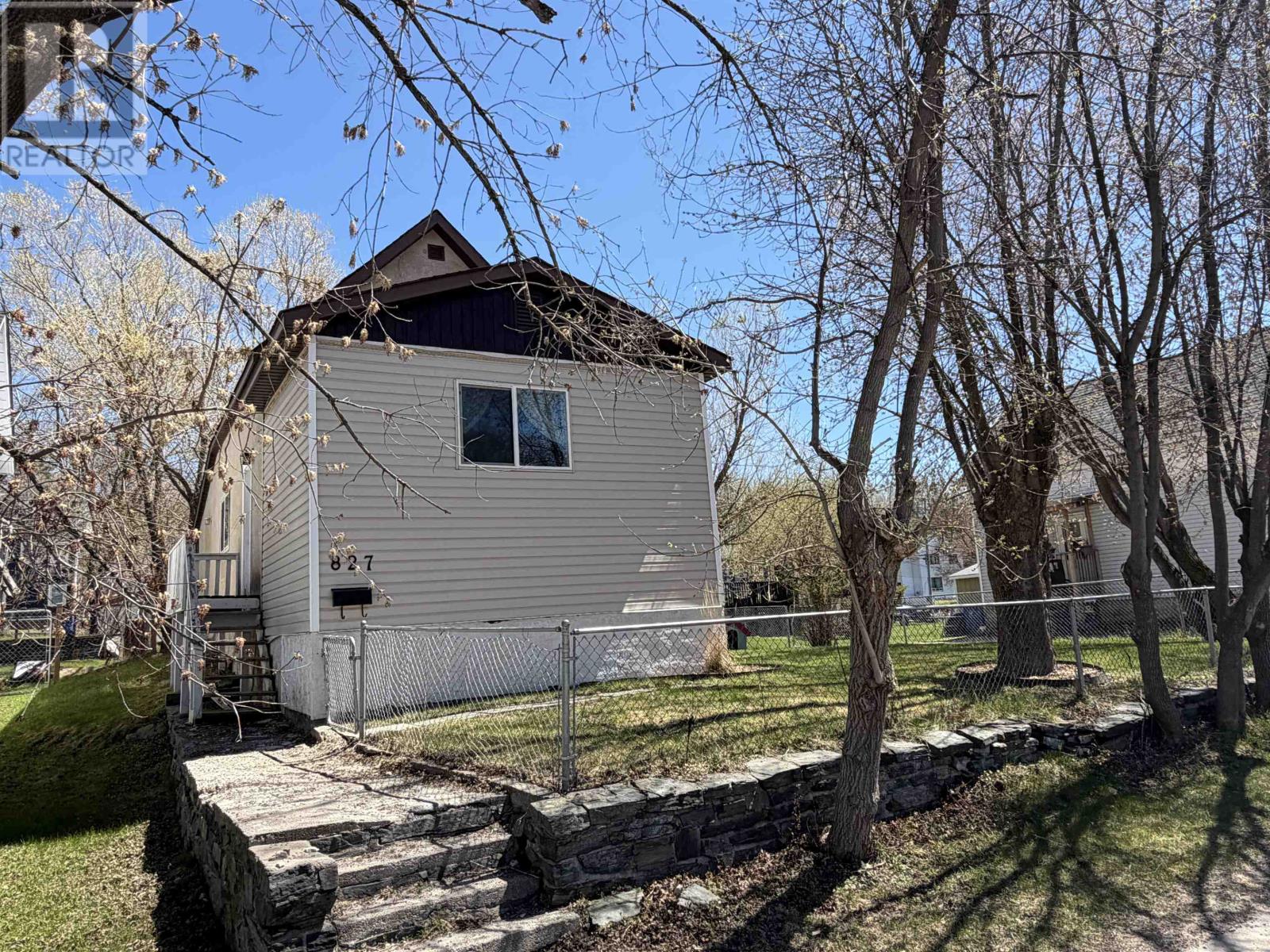 827 Fourth Ave South, Kenora, Ontario  P9N 1Z9 - Photo 2 - TB2601153