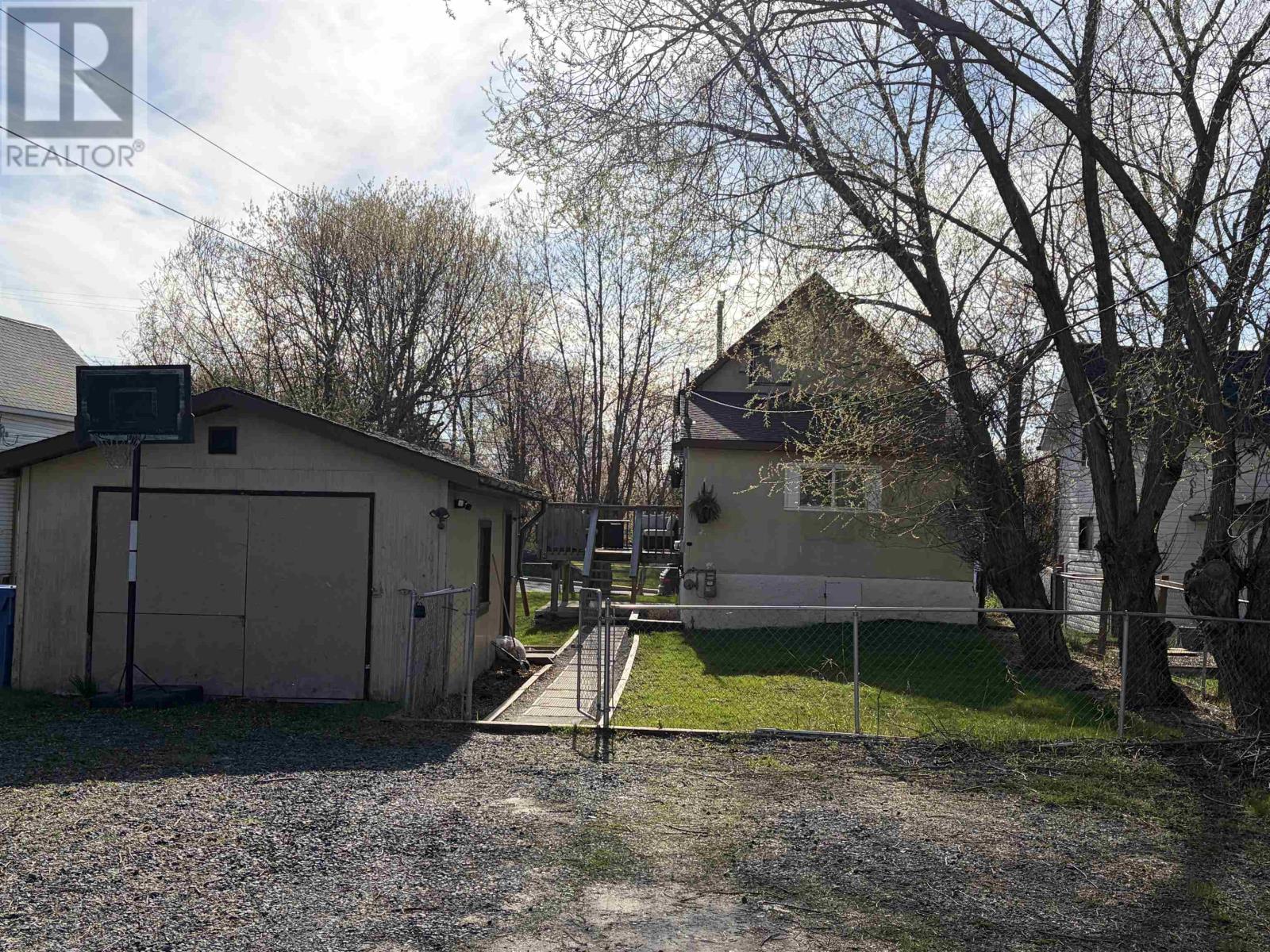 827 Fourth Ave South, Kenora, Ontario  P9N 1Z9 - Photo 1 - TB2601153