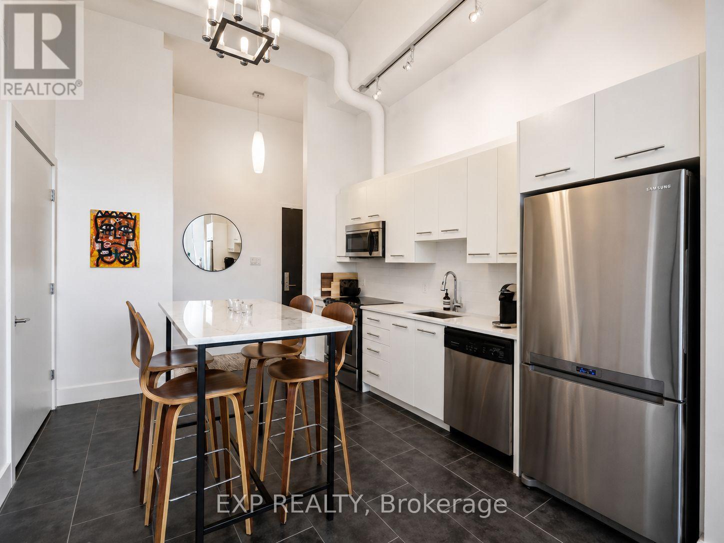 209 - 108 Third Avenue, Ottawa, Ontario  K1S 2J8 - Photo 2 - X13213148