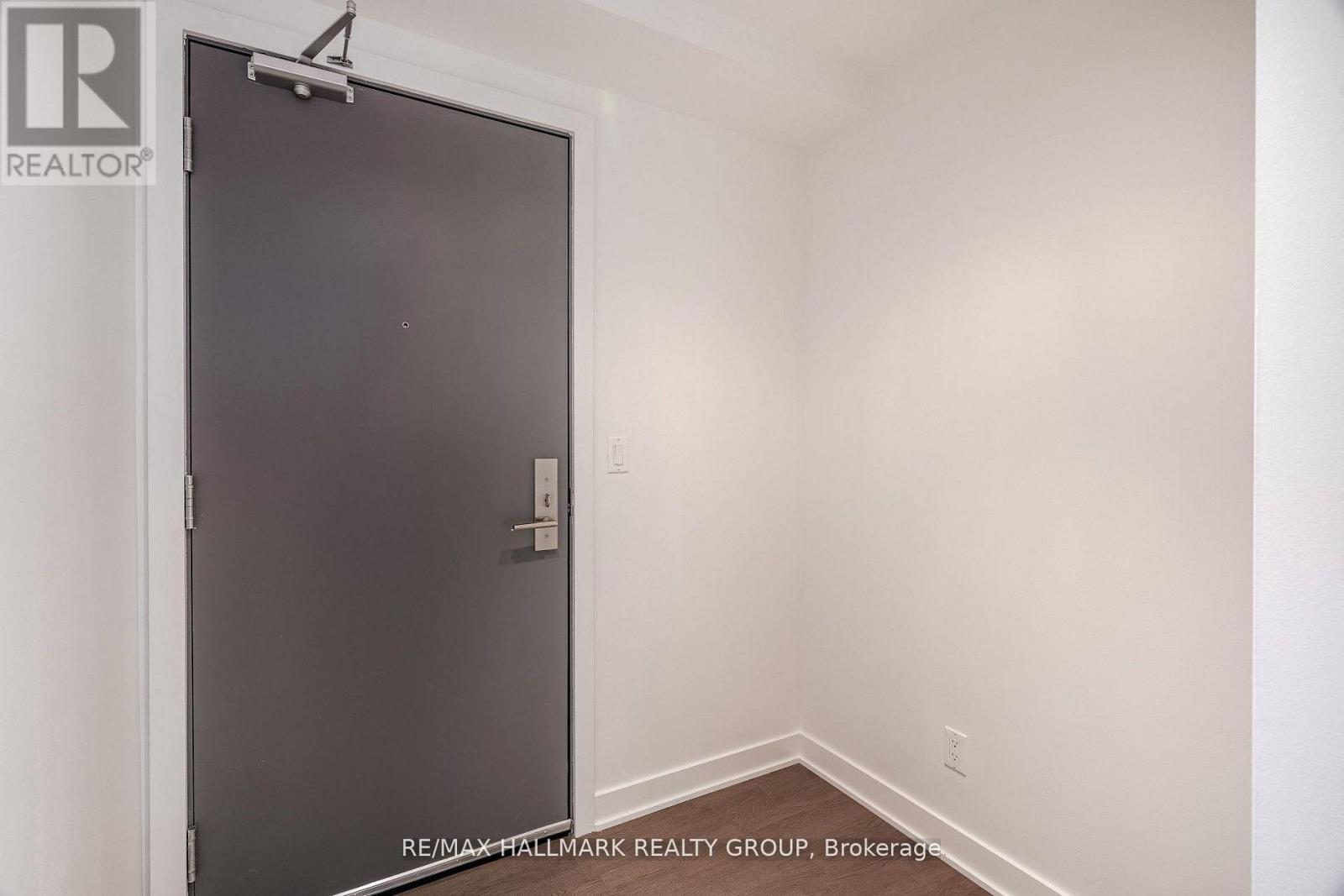 710 - 203 Catherine Street W, Ottawa, Ontario  K2P 1J5 - Photo 3 - X13213156