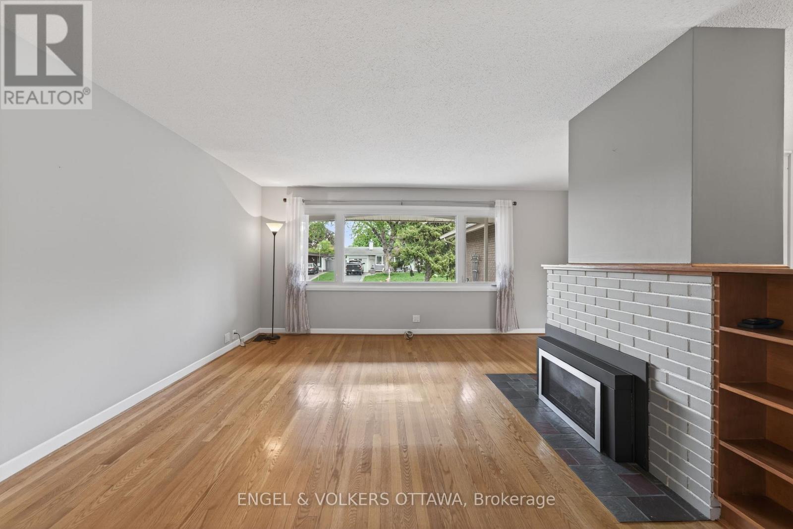 62 Wigan Drive, Ottawa, Ontario  K2E 6L1 - Photo 6 - X13213386