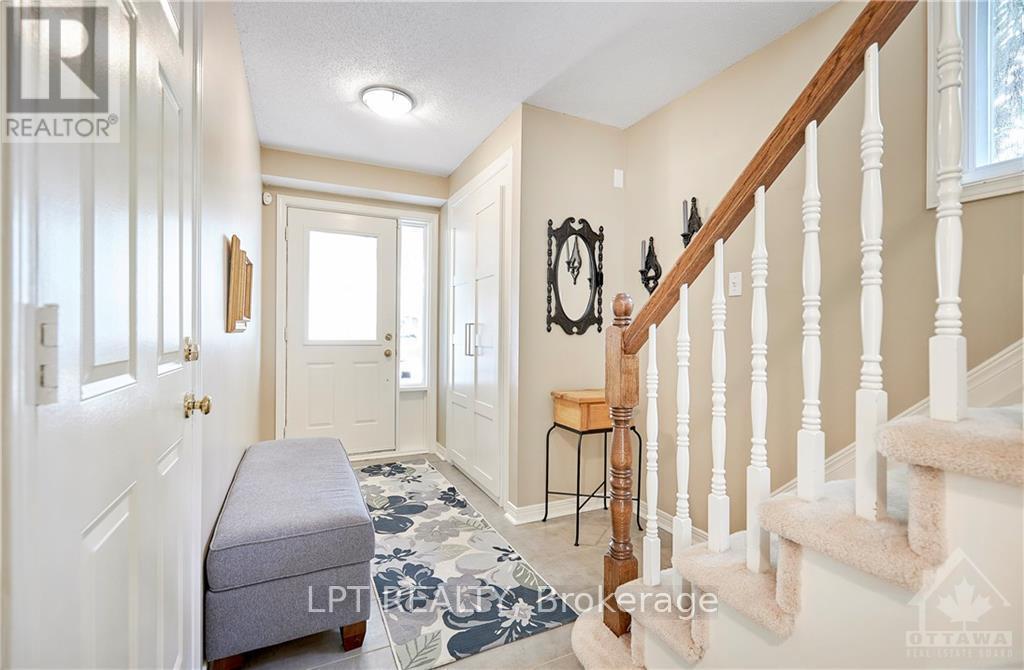 83 Corsica Private, Ottawa, Ontario  K1G 5Y2 - Photo 3 - X13213420
