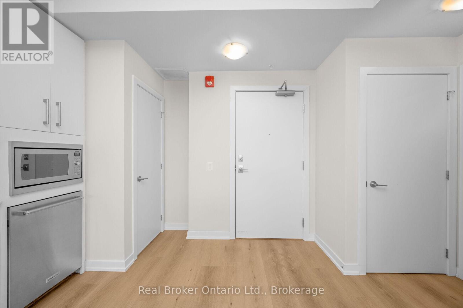 310 - 10 Esplanade Lane, Grimsby, Ontario  L3M 0H1 - Photo 8 - X13213248