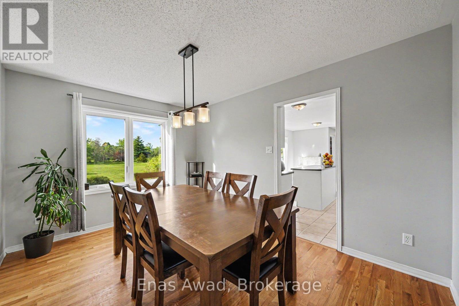 1253 Collier Crescent, Ottawa, Ontario  K4P 1C1 - Photo 8 - X13211922