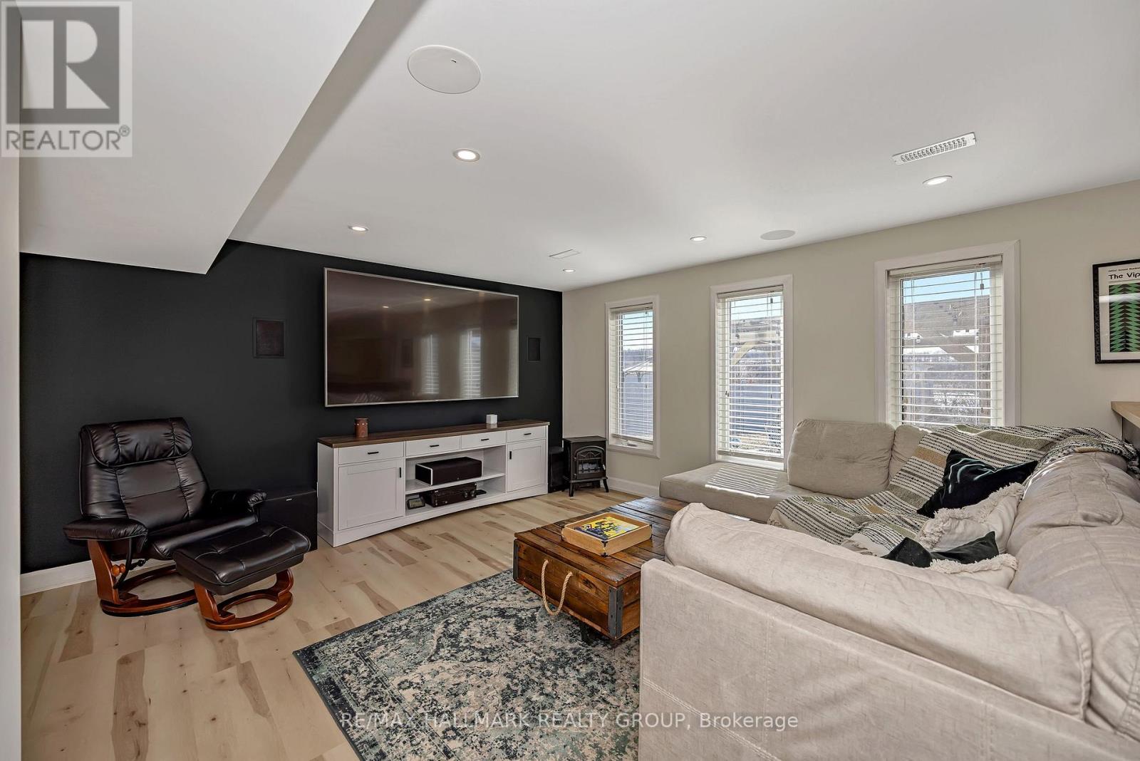 1025 Diamond Street, Clarence-Rockland, Ontario K4K 1P6 - Photo 37 - X12972106