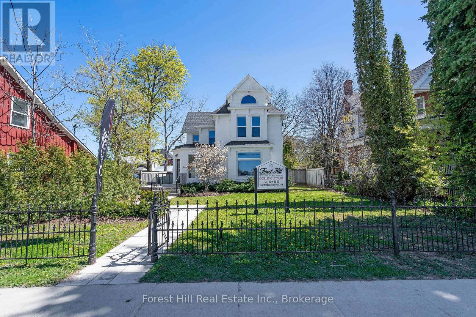 B - 114 Ontario Street, Collingwood, Ontario L9Y 1M3 - Photo 1 - S13212926