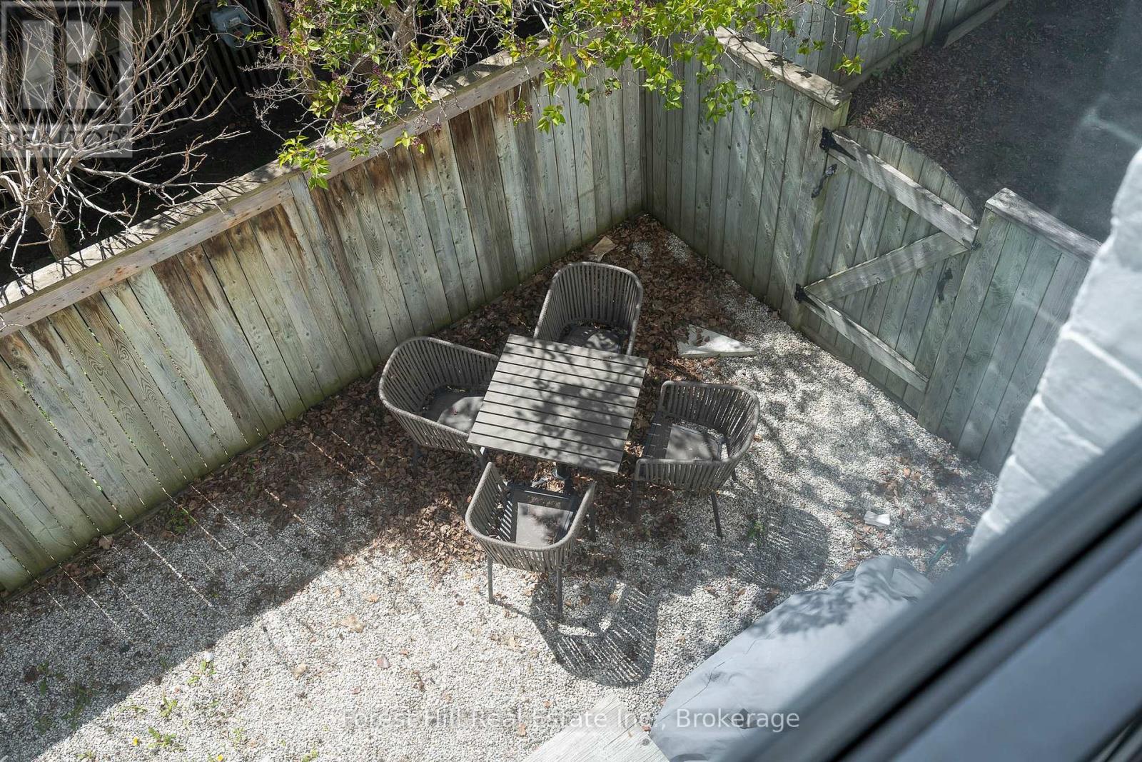 B - 114 Ontario Street, Collingwood, Ontario L9Y 1M3 - Photo 14 - S13212926