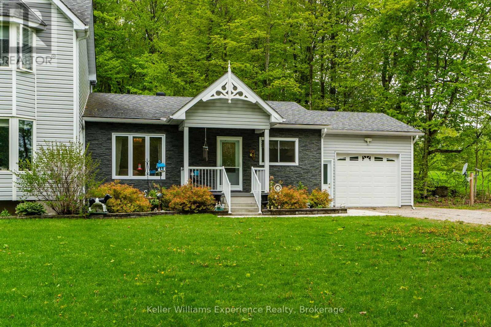 B - 2174 Ron Jones Road, Tay, Ontario  L4R 4K3 - Photo 1 - S13213348