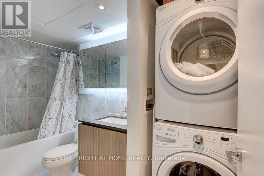 906 - 80 Queens Wharf Road, Toronto, Ontario  M5V 0J3 - Photo 9 - C13212972