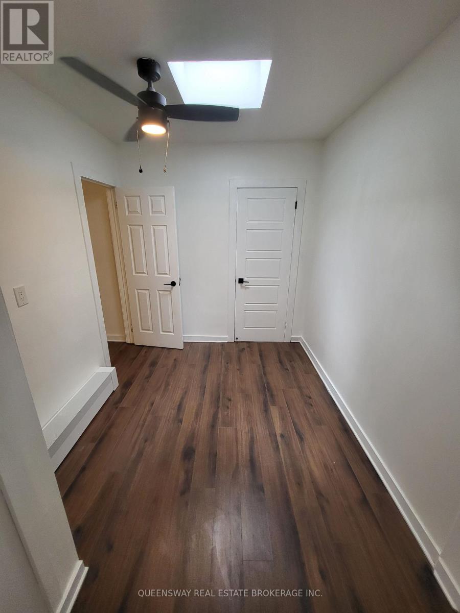 2 - 965 Eglinton Avenue W, Toronto, Ontario  M6C 2C4 - Photo 9 - C13213020