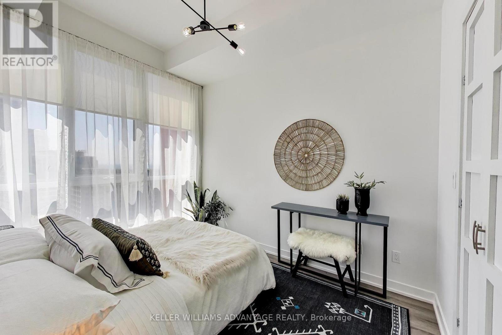 1608 - 50 Bruyeres Mews, Toronto, Ontario  M5V 0A7 - Photo 10 - C13213082