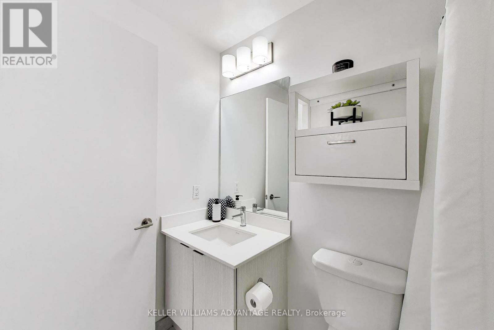 1608 - 50 Bruyeres Mews, Toronto, Ontario  M5V 0A7 - Photo 14 - C13213082