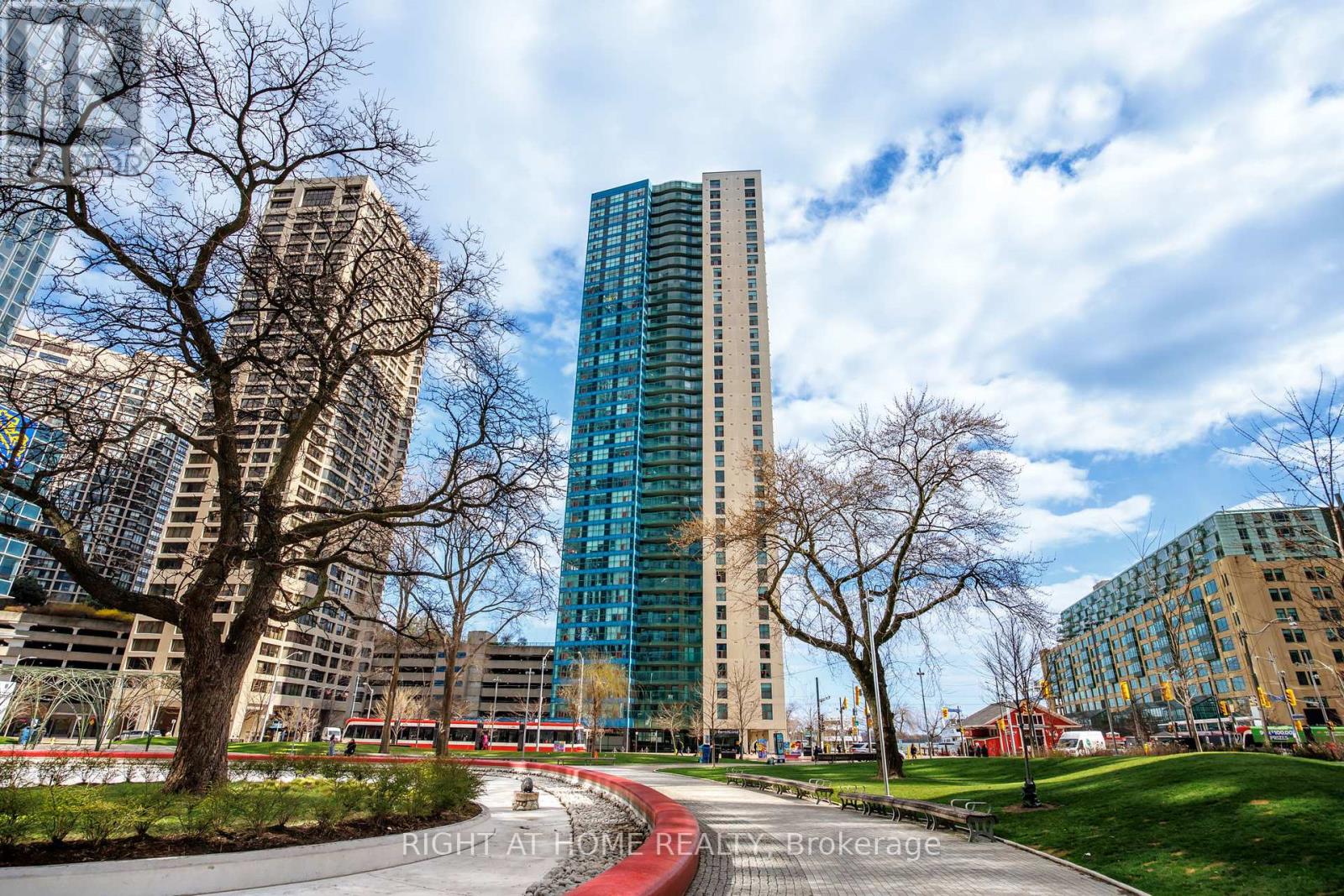 2306 - 77 Harbour Square, Toronto, Ontario  M5J 2S2 - Photo 26 - C13213138