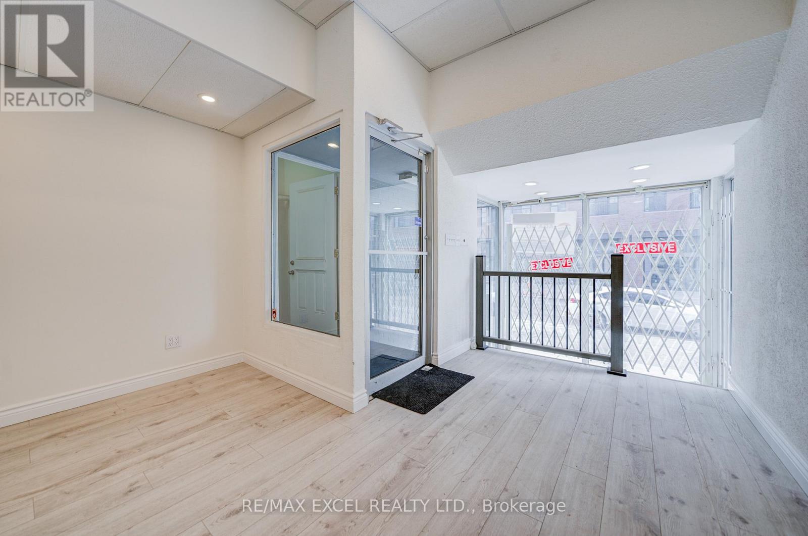 300 Gerrard Street E, Toronto, Ontario  M5A 3A1 - Photo 10 - C13213176