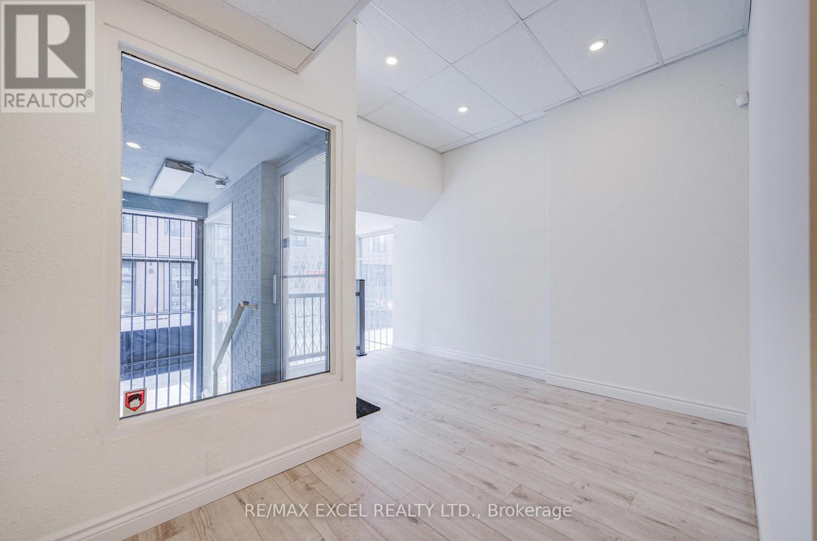 300 Gerrard Street E, Toronto, Ontario  M5A 3A1 - Photo 11 - C13213176