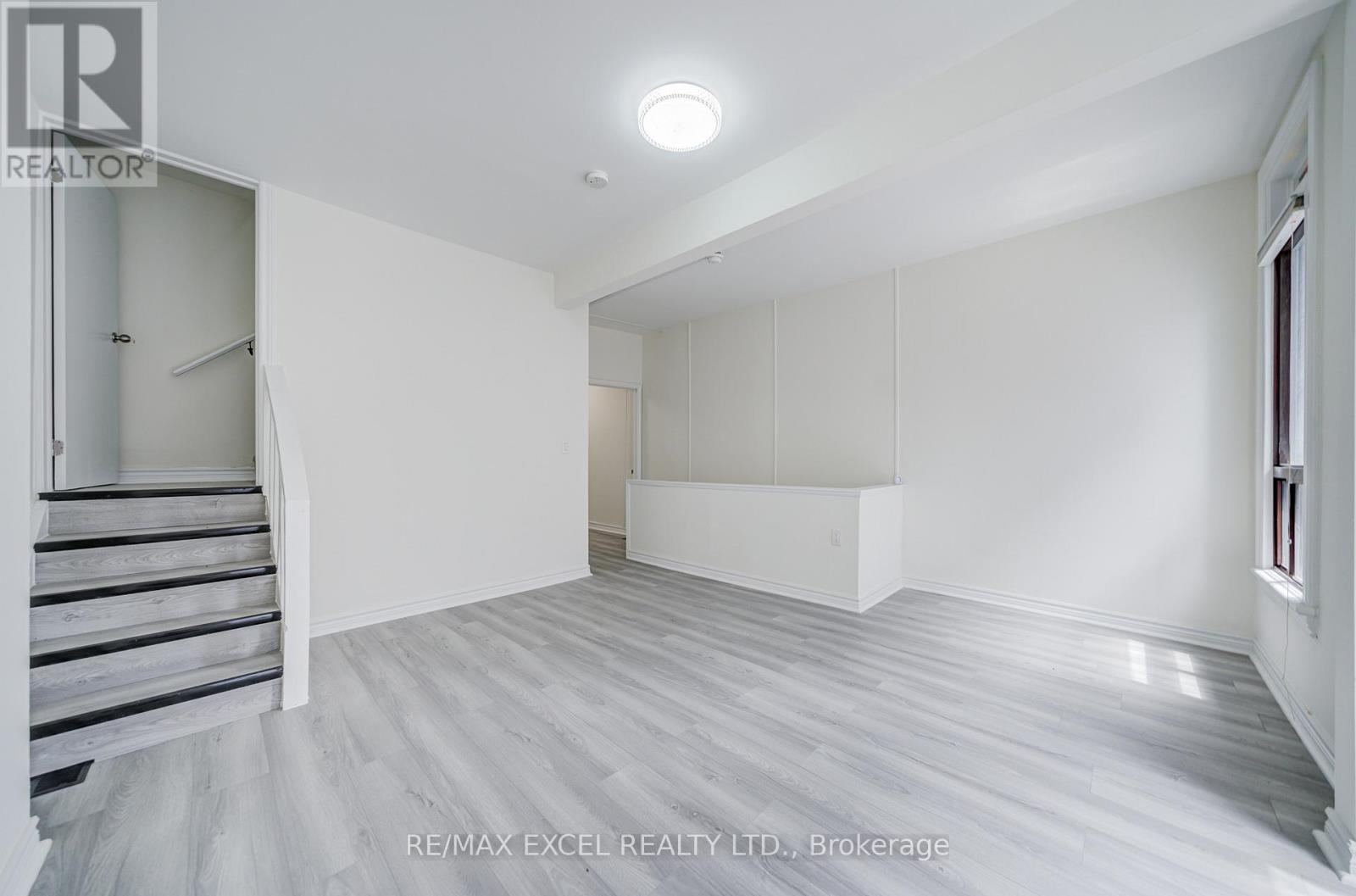 300 Gerrard Street E, Toronto, Ontario  M5A 3A1 - Photo 29 - C13213176