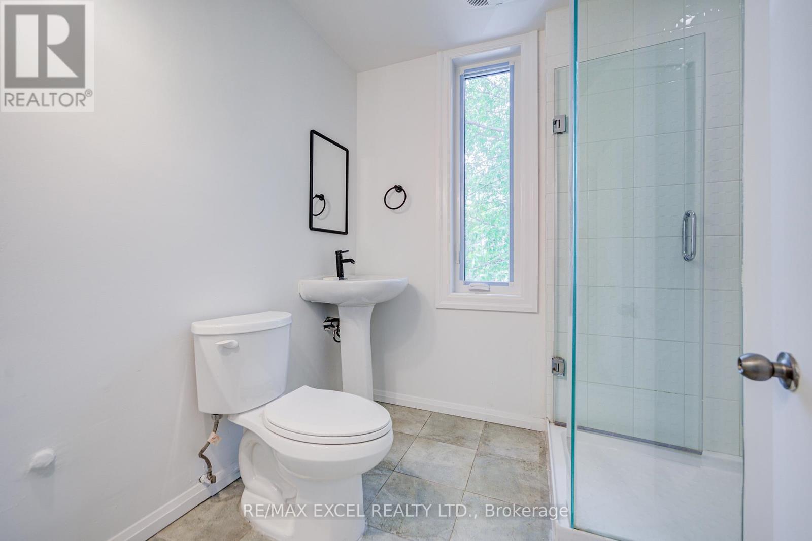 300 Gerrard Street E, Toronto, Ontario  M5A 3A1 - Photo 35 - C13213176