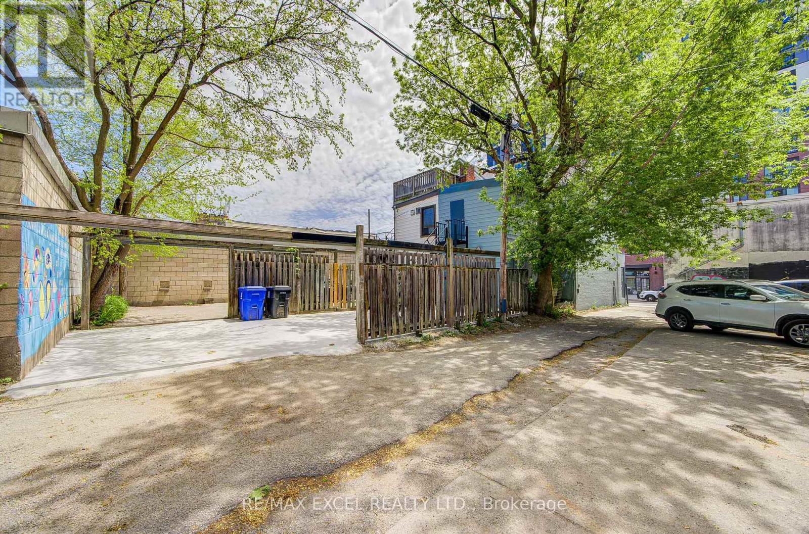 300 Gerrard Street E, Toronto, Ontario  M5A 3A1 - Photo 47 - C13213176