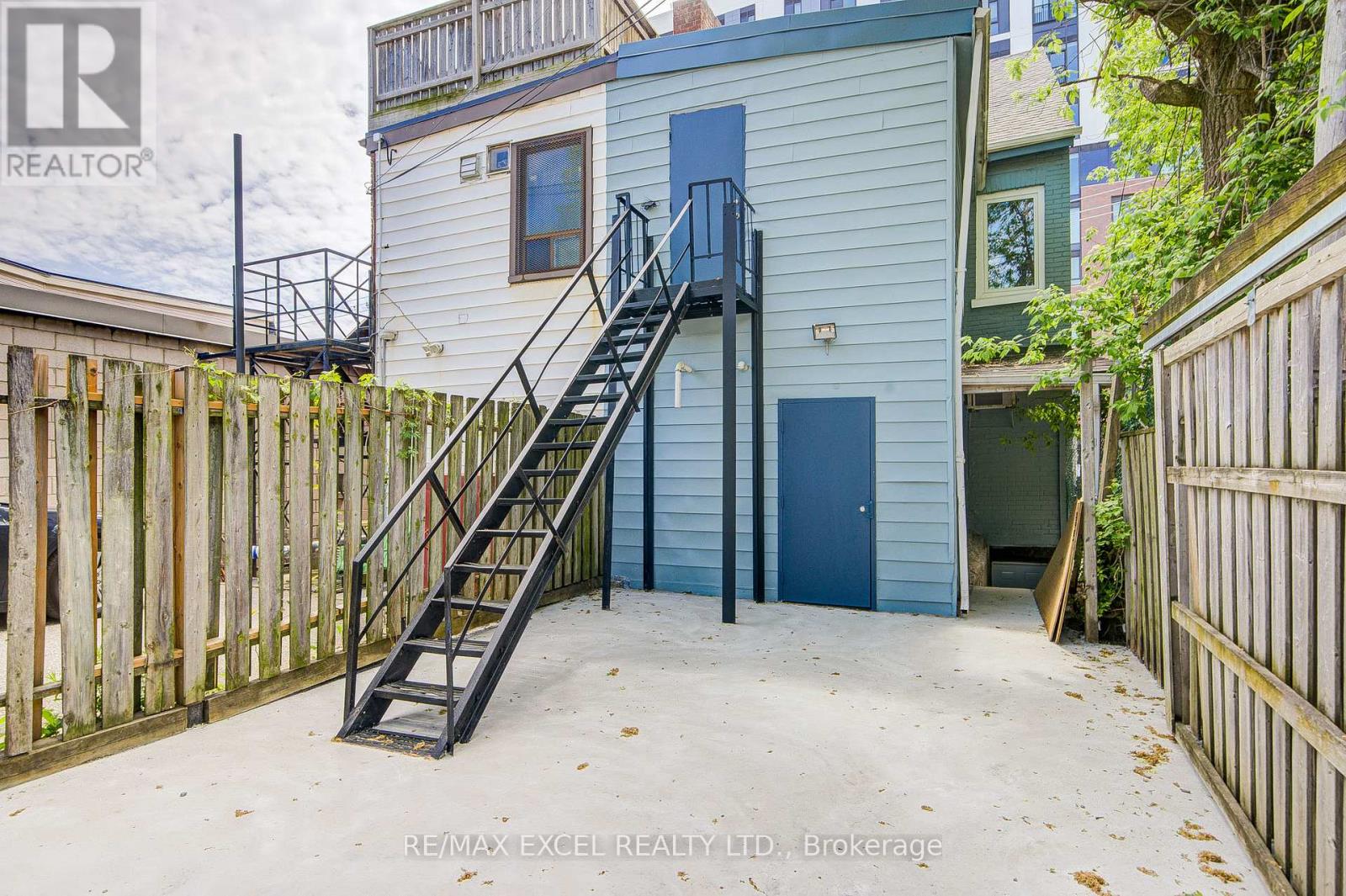 300 Gerrard Street E, Toronto, Ontario  M5A 3A1 - Photo 50 - C13213176