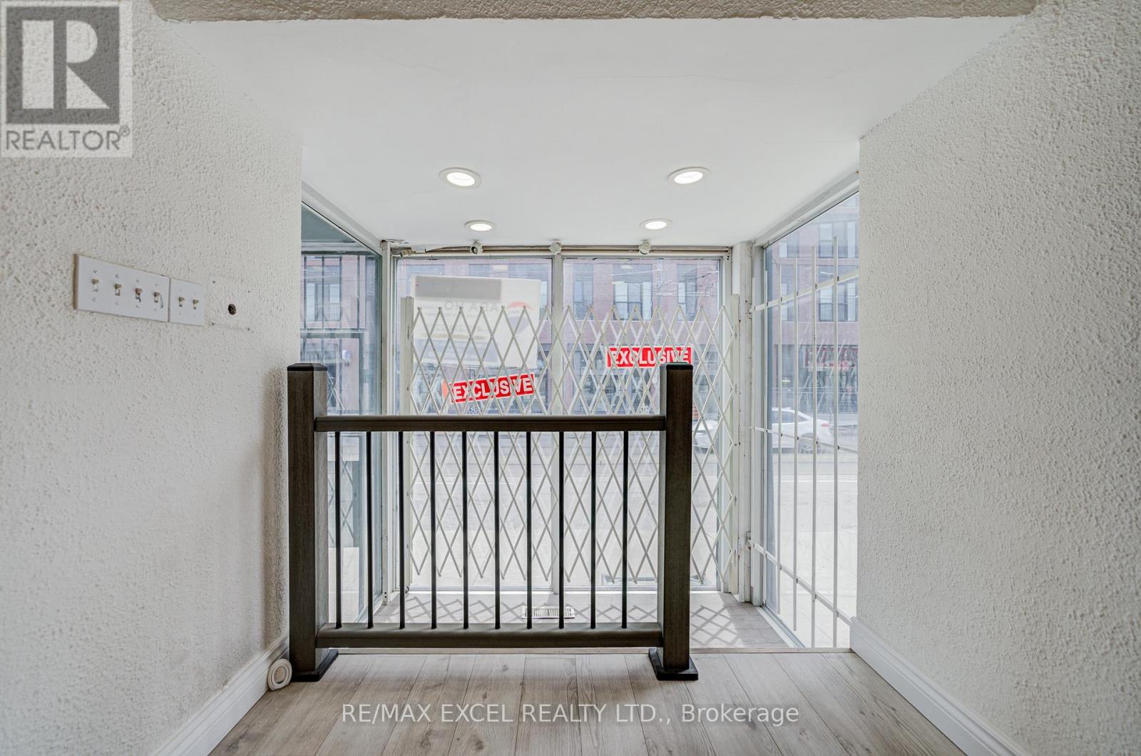 300 Gerrard Street E, Toronto, Ontario  M5A 3A1 - Photo 7 - C13213176