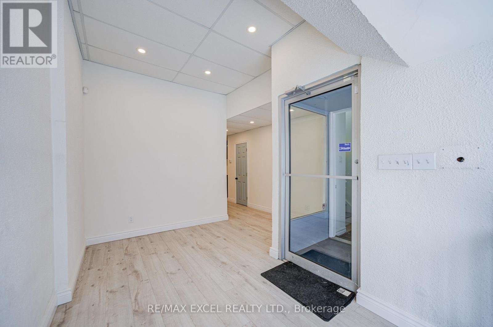 300 Gerrard Street E, Toronto, Ontario  M5A 3A1 - Photo 9 - C13213176