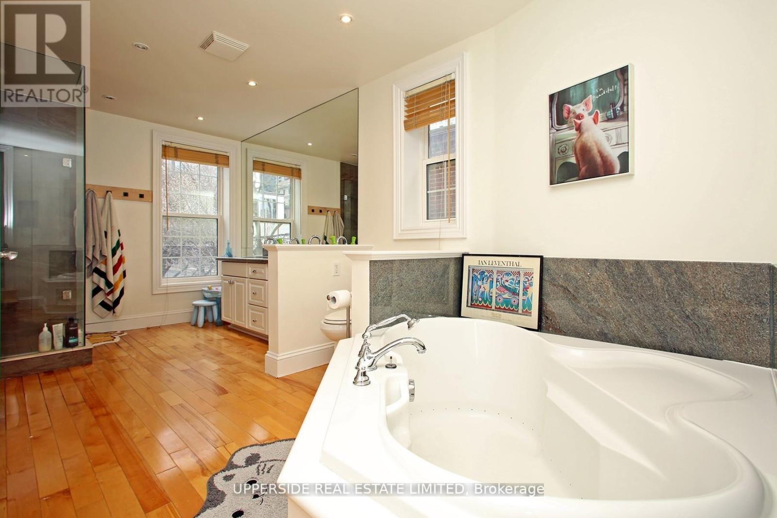 153 Collier Street, Toronto, Ontario  M4W 1M2 - Photo 16 - C13213302