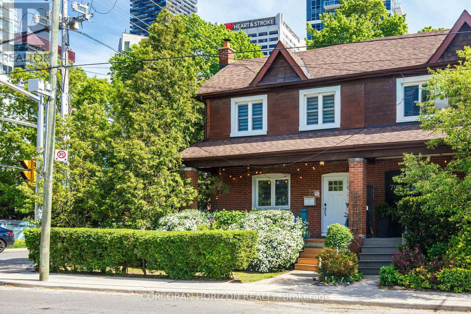 77 MONTGOMERY AVENUE, Toronto, Ontario