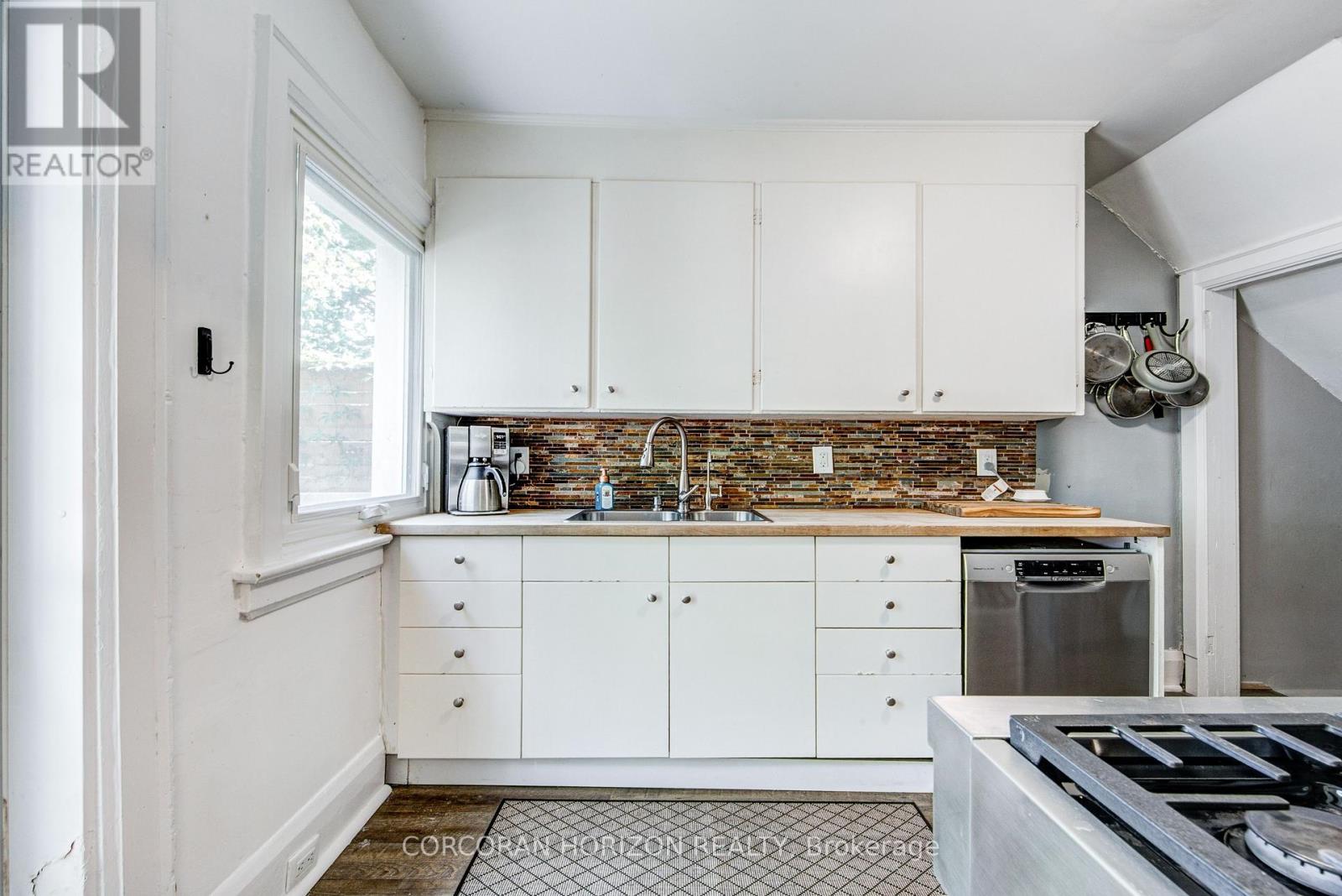 77 Montgomery Avenue, Toronto, Ontario  M4R 1E1 - Photo 16 - C13213350