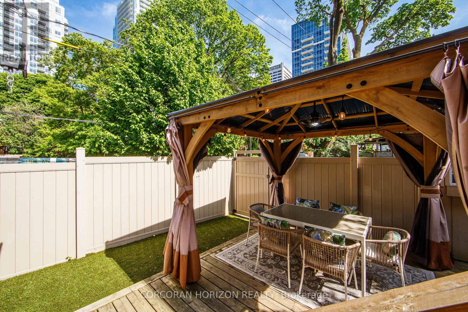 77 Montgomery Avenue, Toronto, Ontario  M4R 1E1 - Photo 37 - C13213350